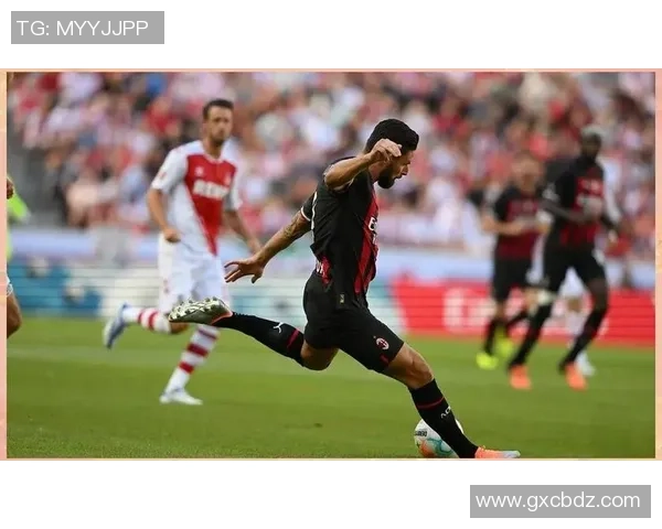 德甲精彩对决AC米兰狂胜曼联五球补时进球引爆全场激情